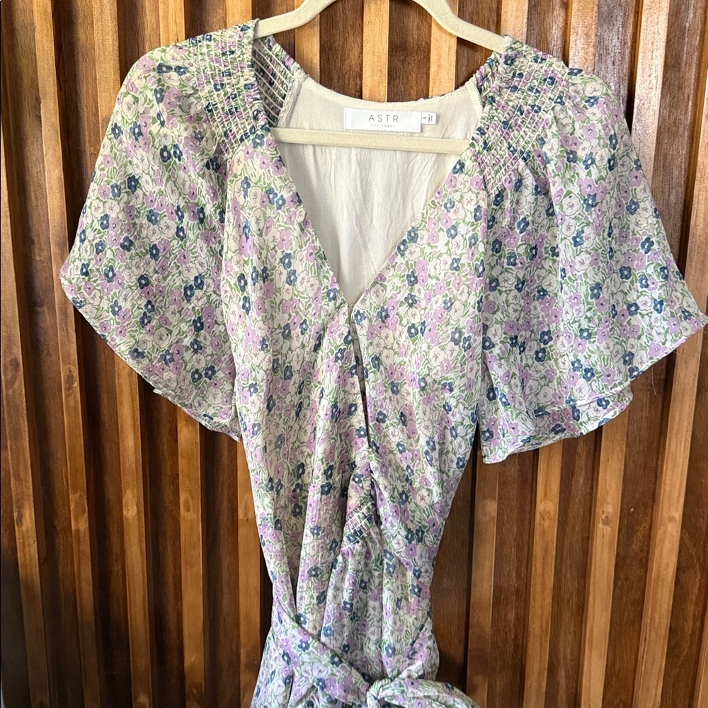 ASTR The Label Adella Floral Ruffle Midi Dress. S - Picture 8 of 9